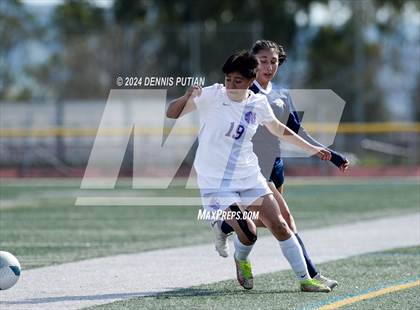 Thumbnail 2 in Everett Alvarez vs. Soledad (CIF CCS D4 Finals) photogallery.