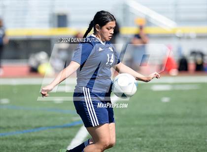 Thumbnail 2 in Everett Alvarez vs. Soledad (CIF CCS D4 Finals) photogallery.