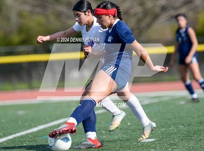 Thumbnail 2 in Everett Alvarez vs. Soledad (CIF CCS D4 Finals) photogallery.