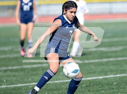 Thumbnail 2 in Everett Alvarez vs. Soledad (CIF CCS D4 Finals) photogallery.