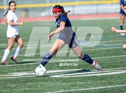 Thumbnail 1 in Everett Alvarez vs. Soledad (CIF CCS D4 Finals) photogallery.