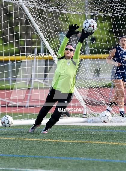 Thumbnail 2 in Everett Alvarez vs. Soledad (CIF CCS D4 Finals) photogallery.