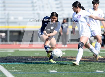 Thumbnail 3 in Everett Alvarez vs. Soledad (CIF CCS D4 Finals) photogallery.