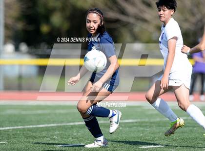 Thumbnail 2 in Everett Alvarez vs. Soledad (CIF CCS D4 Finals) photogallery.