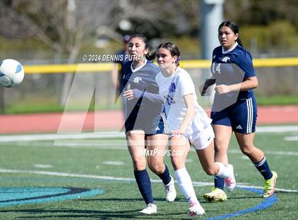Thumbnail 2 in Everett Alvarez vs. Soledad (CIF CCS D4 Finals) photogallery.
