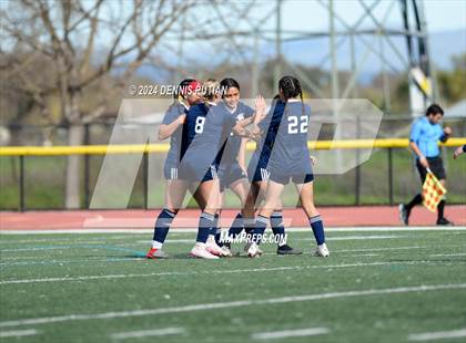 Thumbnail 3 in Everett Alvarez vs. Soledad (CIF CCS D4 Finals) photogallery.