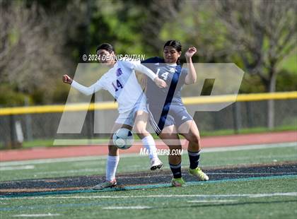 Thumbnail 2 in Everett Alvarez vs. Soledad (CIF CCS D4 Finals) photogallery.