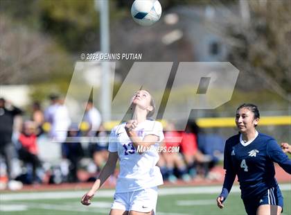 Thumbnail 2 in Everett Alvarez vs. Soledad (CIF CCS D4 Finals) photogallery.