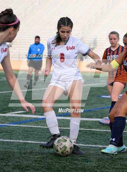 Thumbnail 1 in Lee vs Madison photogallery.