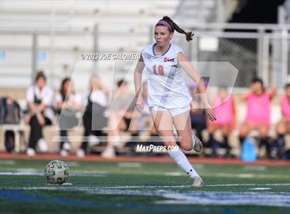 Thumbnail 3 in Lee vs Madison photogallery.