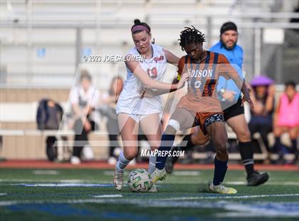 Thumbnail 2 in Lee vs Madison photogallery.