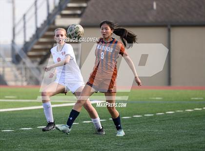 Thumbnail 3 in Lee vs Madison photogallery.