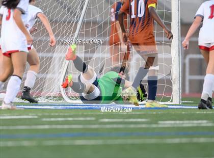 Thumbnail 1 in Lee vs Madison photogallery.