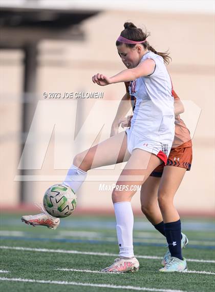 Thumbnail 1 in Lee vs Madison photogallery.