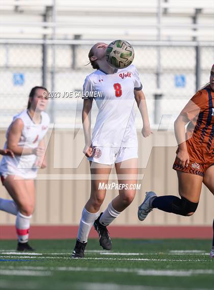 Thumbnail 2 in Lee vs Madison photogallery.