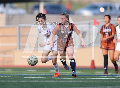 Thumbnail 2 in Lee vs Madison photogallery.