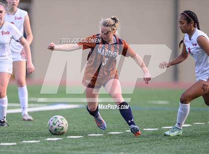 Thumbnail 1 in Lee vs Madison photogallery.