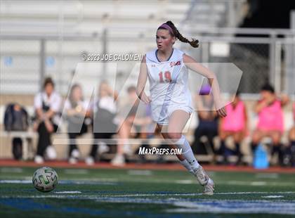Thumbnail 1 in Lee vs Madison photogallery.