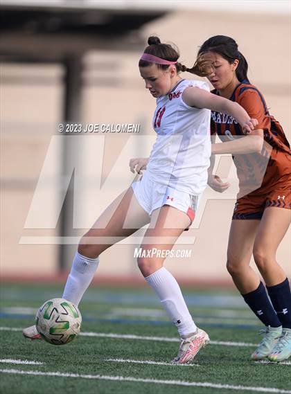 Thumbnail 2 in Lee vs Madison photogallery.
