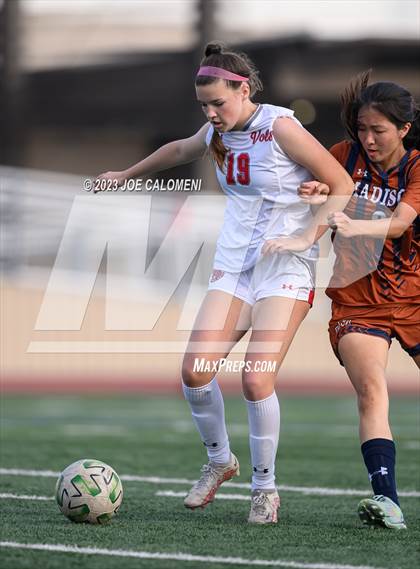Thumbnail 1 in Lee vs Madison photogallery.