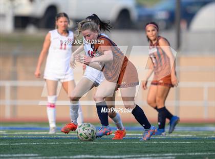 Thumbnail 2 in Lee vs Madison photogallery.