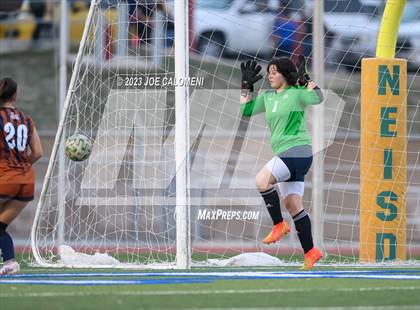 Thumbnail 1 in Lee vs Madison photogallery.