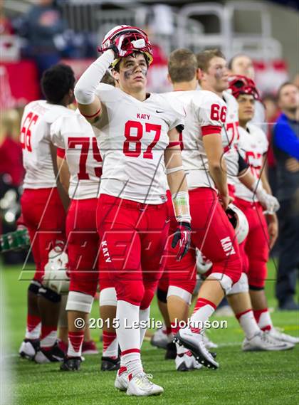 Thumbnail 1 in Katy vs. Manvel (UIL 6A Division II Region III Final) photogallery.