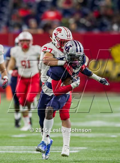 Thumbnail 3 in Katy vs. Manvel (UIL 6A Division II Region III Final) photogallery.