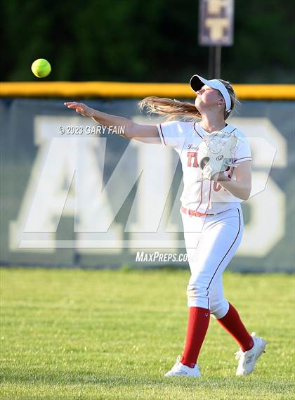 Thumbnail 1 in Whitwell @ Soddy Daisy photogallery.