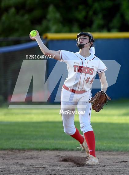 Thumbnail 1 in Whitwell @ Soddy Daisy photogallery.