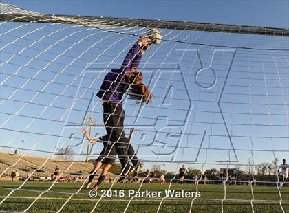 Thumbnail 2 in Lakeshore vs. Benjamin Franklin (LHSAA D2 Final) photogallery.