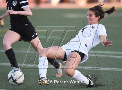 Thumbnail 3 in Lakeshore vs. Benjamin Franklin (LHSAA D2 Final) photogallery.