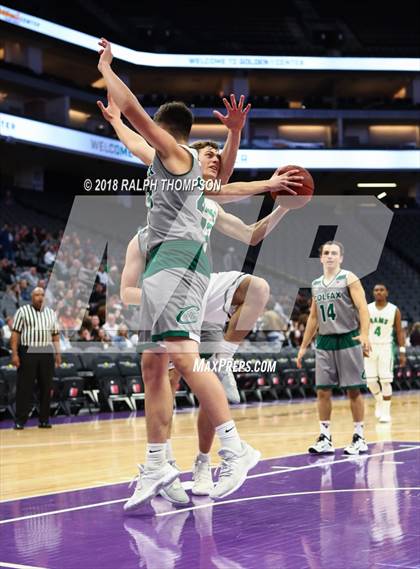 Thumbnail 2 in Dixon vs. Colfax (@ Golden 1 Center) photogallery.