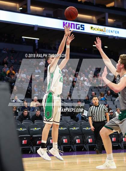 Thumbnail 2 in Dixon vs. Colfax (@ Golden 1 Center) photogallery.