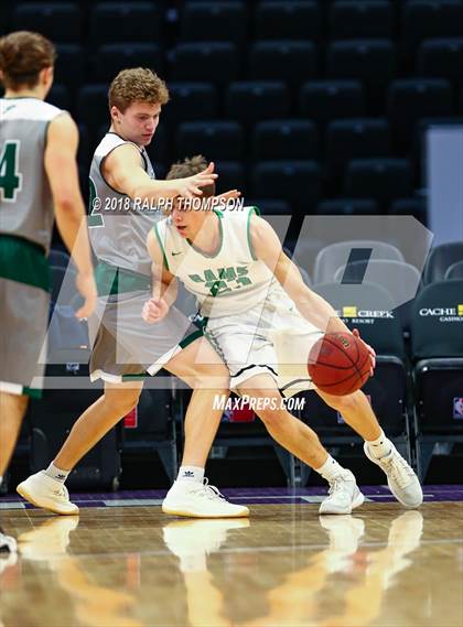 Thumbnail 2 in Dixon vs. Colfax (@ Golden 1 Center) photogallery.