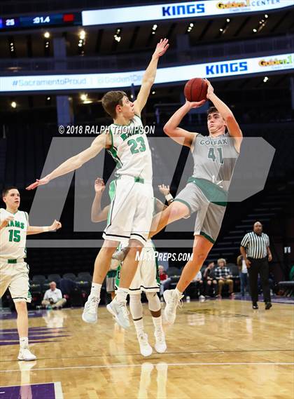 Thumbnail 2 in Dixon vs. Colfax (@ Golden 1 Center) photogallery.