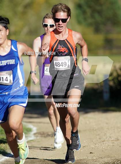 Thumbnail 3 in Longs Peak Invitational photogallery.