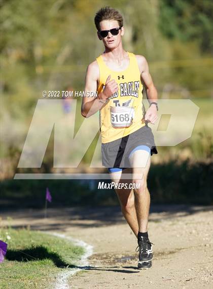 Thumbnail 2 in Longs Peak Invitational photogallery.