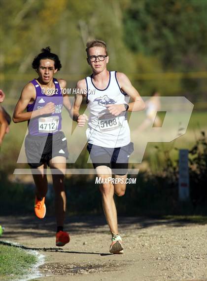 Thumbnail 1 in Longs Peak Invitational photogallery.