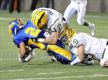 Thumbnail 2 in Edison vs. Fountain Valley photogallery.
