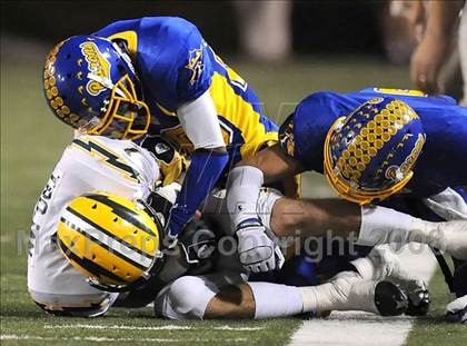 Thumbnail 2 in Edison vs. Fountain Valley photogallery.