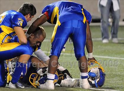 Thumbnail 2 in Edison vs. Fountain Valley photogallery.