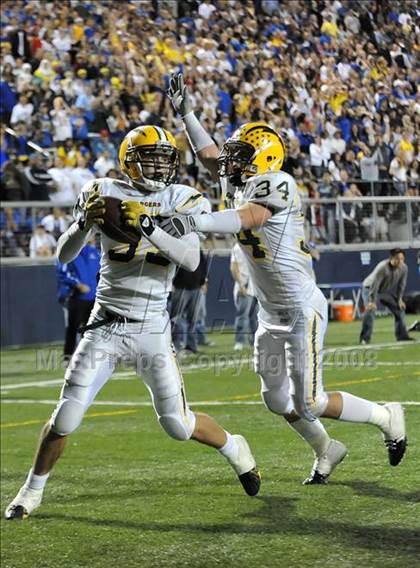 Thumbnail 3 in Edison vs. Fountain Valley photogallery.