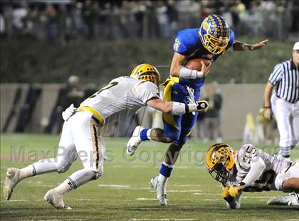 Thumbnail 2 in Edison vs. Fountain Valley photogallery.