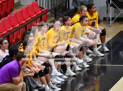 Thumbnail 3 in Hoxie vs. Mayflower (AAA 3A State Playoffs 1st round) photogallery.