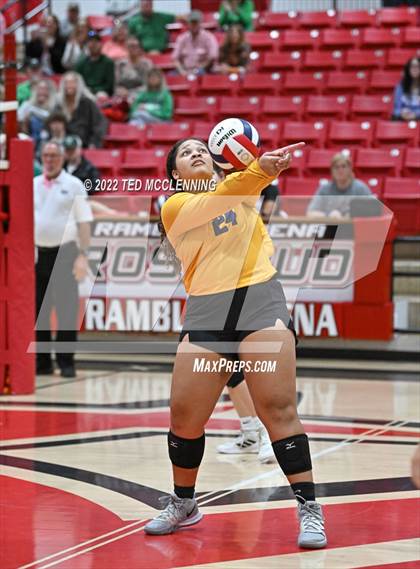 Thumbnail 3 in Hoxie vs. Mayflower (AAA 3A State Playoffs 1st round) photogallery.