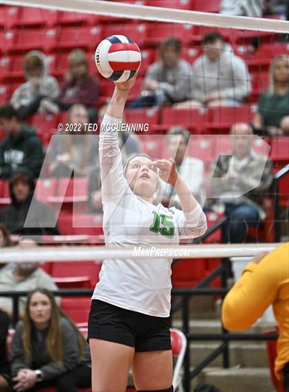 Thumbnail 2 in Hoxie vs. Mayflower (AAA 3A State Playoffs 1st round) photogallery.