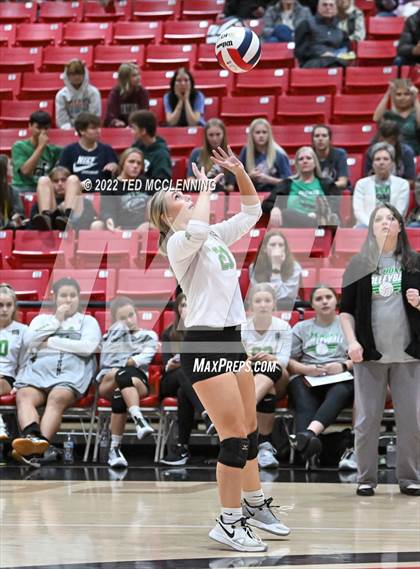 Thumbnail 2 in Hoxie vs. Mayflower (AAA 3A State Playoffs 1st round) photogallery.