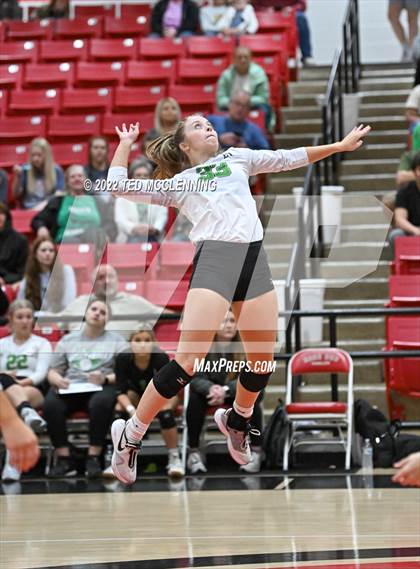 Thumbnail 1 in Hoxie vs. Mayflower (AAA 3A State Playoffs 1st round) photogallery.