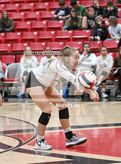 Thumbnail 3 in Hoxie vs. Mayflower (AAA 3A State Playoffs 1st round) photogallery.